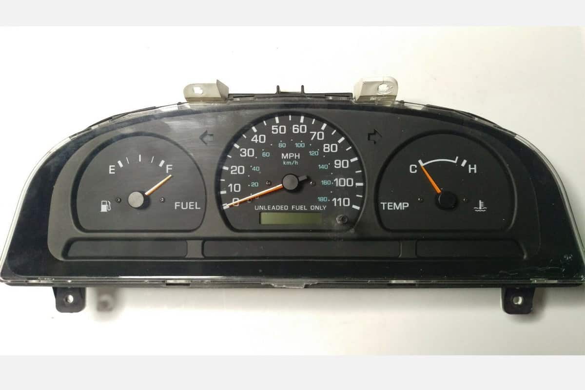 1998-1999 Nissan Frontier Refurbished Instrument Cluster